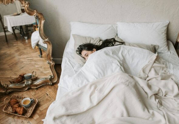 pexels-vlada-karpovich-5357341